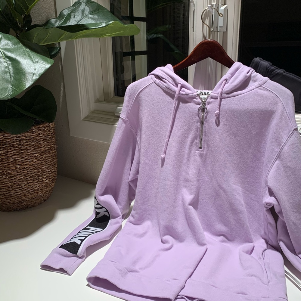 pinks victora secert sweatshirt